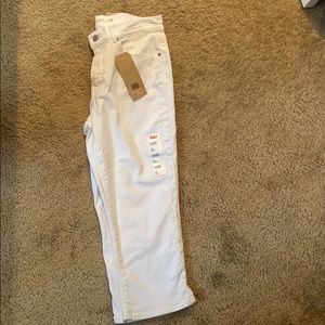 Brand new white capris!